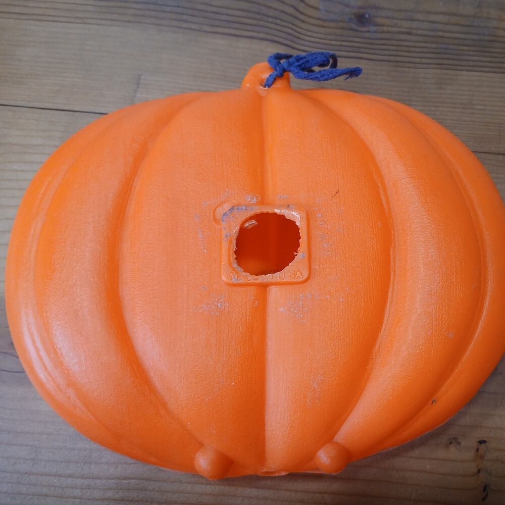 Vintage Blow Mold Jack O Lantern Hanging Halloween Pumpkin Works! 57in cord - Picture 6 of 7